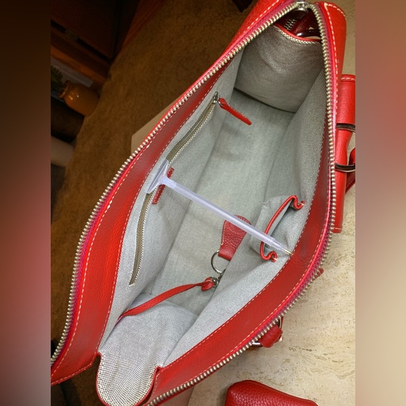 Dooney & Bourke Double Pocket Tote EUC - Picture 10 of 14